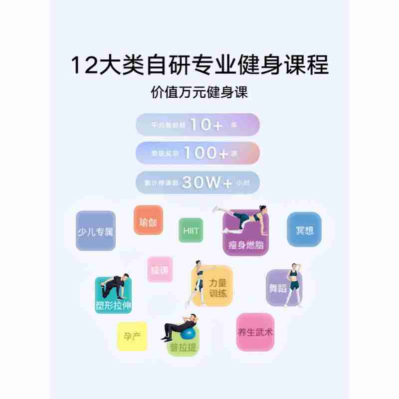 当增加(右)和师傅冯光伟一起整理邮件(央广网记者 张海东 摄)